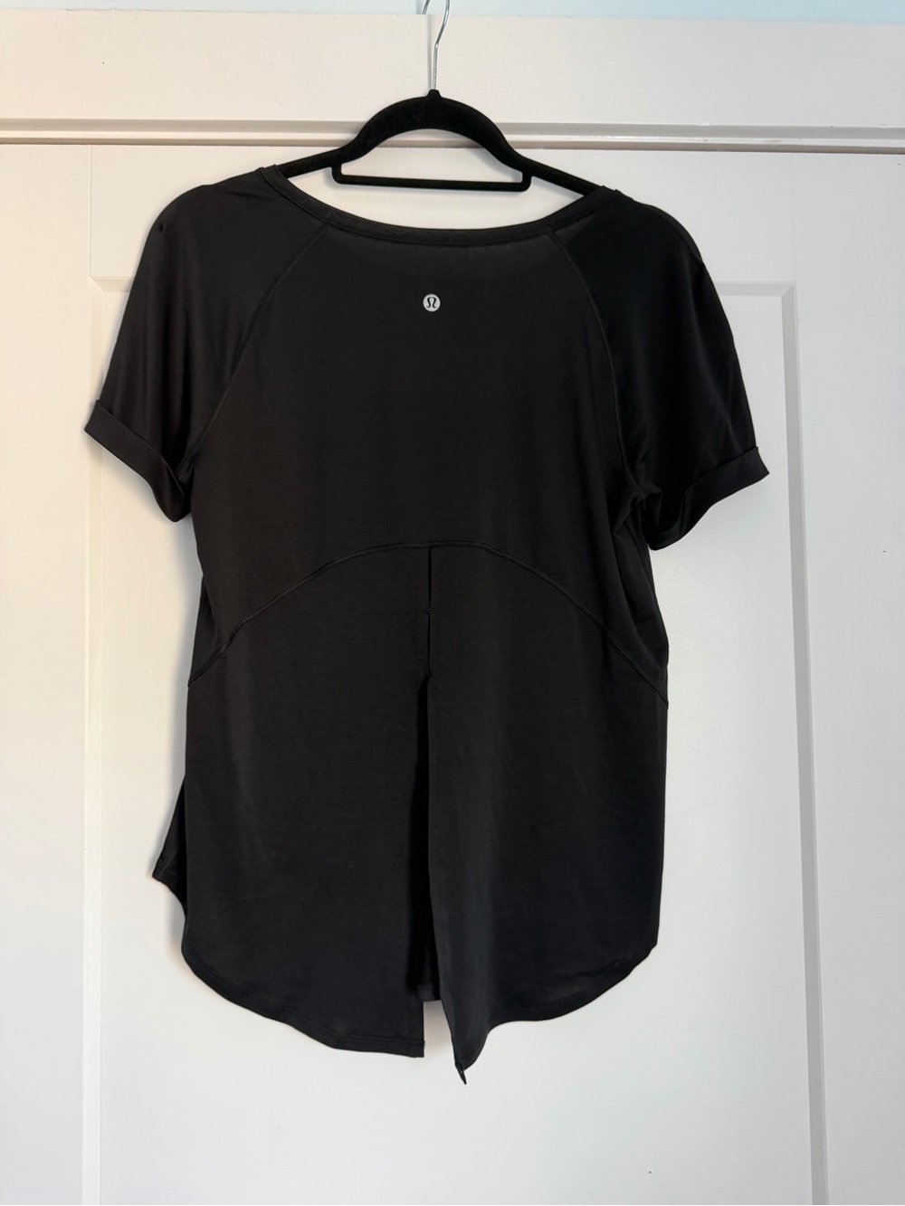 Lululemon Women's Black Open Up Tie Back Tee Size 4